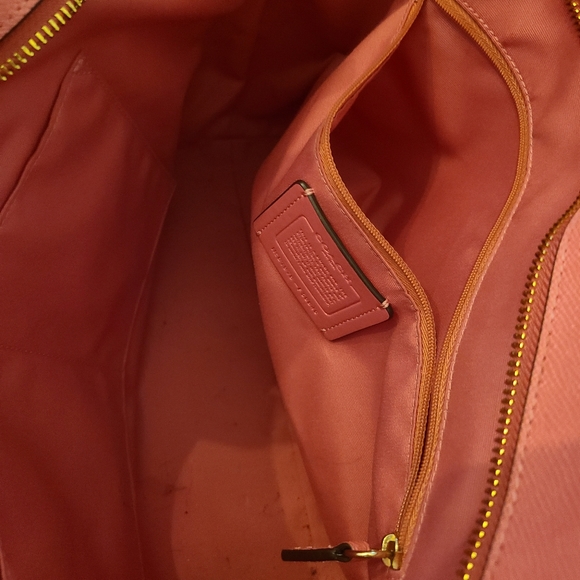 coach - Picture 3 of 3